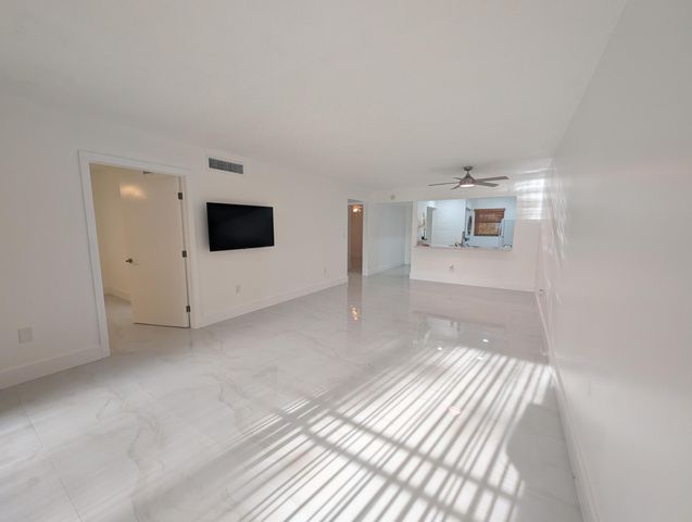 10317 NW 9th St Circle 102-9, Miami, FL 33172