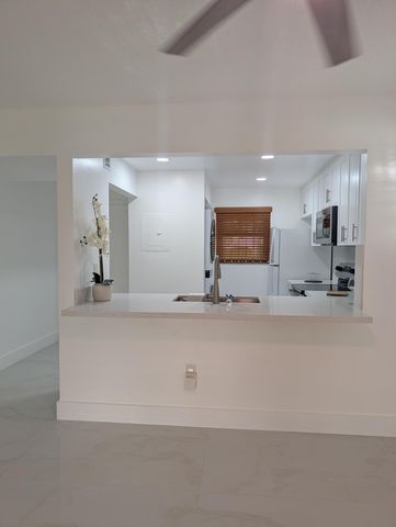 10317 NW 9th St Circle 102-9, Miami, FL 33172