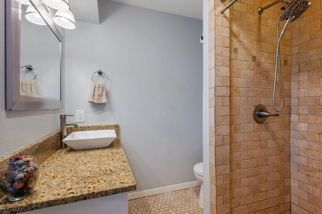 8612 Stillwood LN, Austin, TX 78757