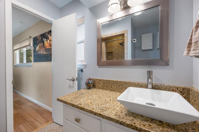 8612 Stillwood LN, Austin, TX 78757