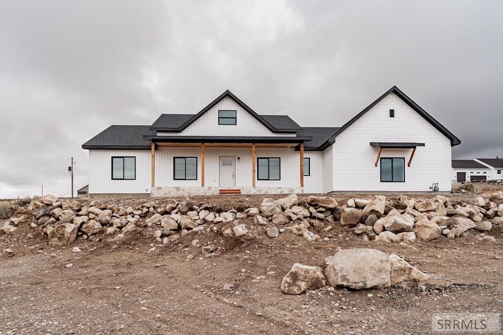 5980 N Alma Drive, Idaho Falls, ID 83401