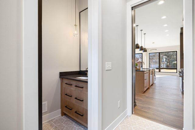 3926 Abbott Avenue S, Minneapolis, MN 55410