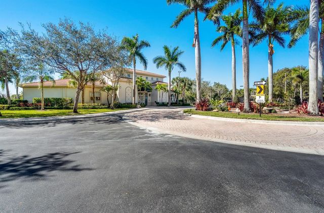 10633 Old Hammock Way, Wellington, FL 33414