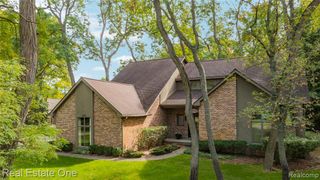 9393 Arbor Way, Commerce Twp, MI 48382