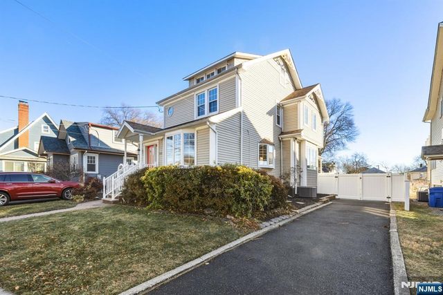 331 Mountain Way, Rutherford, NJ 07070