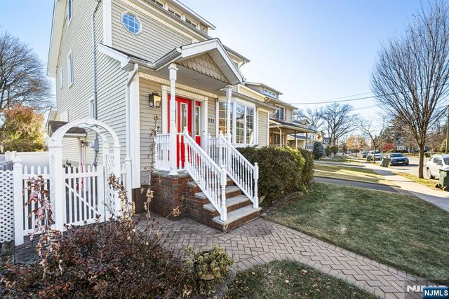 331 Mountain Way, Rutherford, NJ 07070