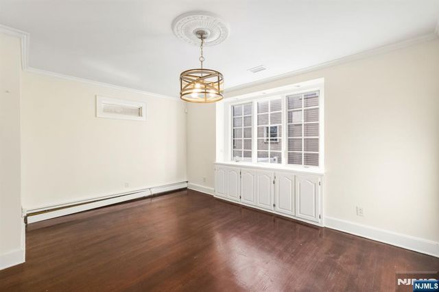 331 Mountain Way, Rutherford, NJ 07070