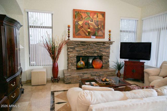 17018 N 44 Place, Phoenix, AZ 85032