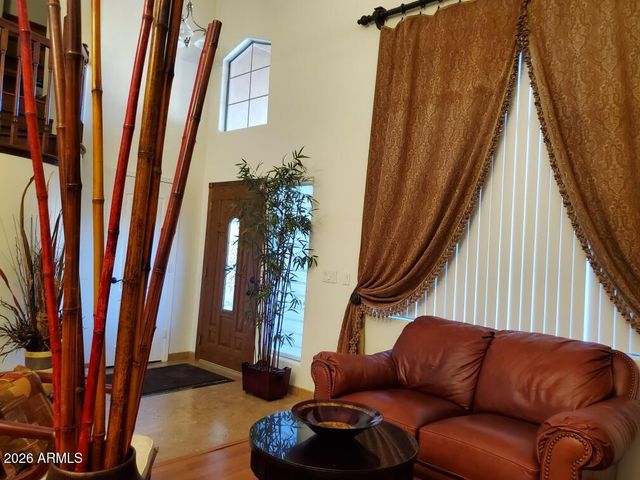17018 N 44 Place, Phoenix, AZ 85032