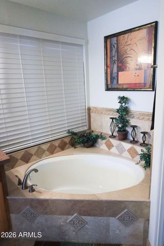 17018 N 44 Place, Phoenix, AZ 85032
