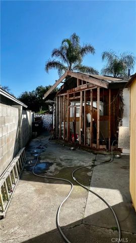 10939 Little Lake, Downey, CA 90241