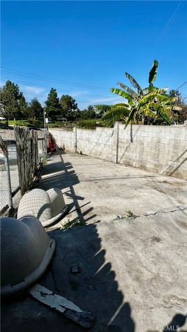 10939 Little Lake, Downey, CA 90241