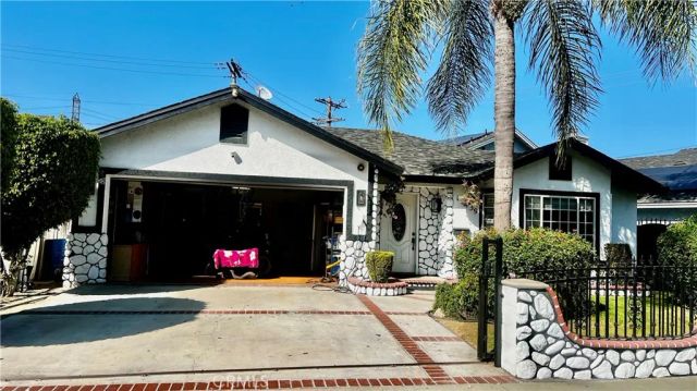 10939 Little Lake, Downey, CA 90241