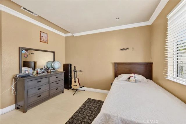 10939 Little Lake, Downey, CA 90241