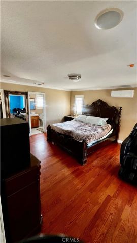 10939 Little Lake, Downey, CA 90241