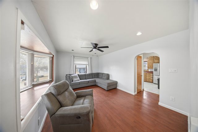 2654 Wisconsin Avenue, Des Moines, IA 50317