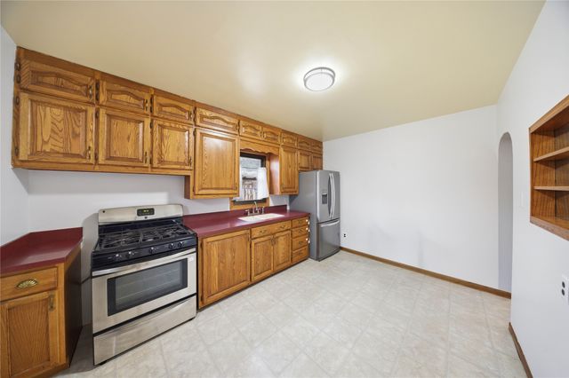 2654 Wisconsin Avenue, Des Moines, IA 50317