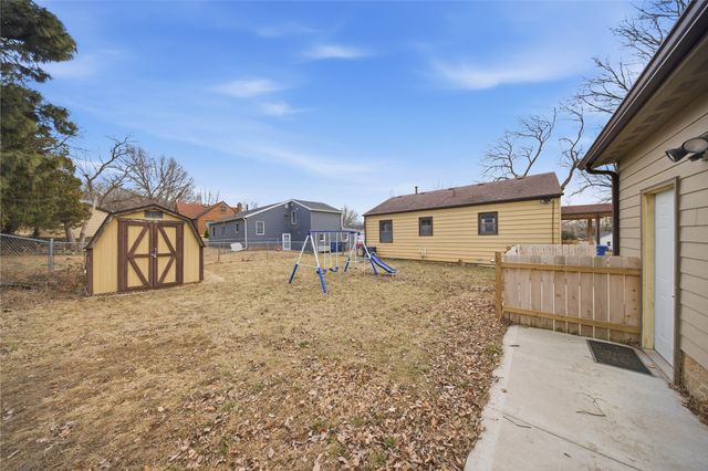 2654 Wisconsin Avenue, Des Moines, IA 50317