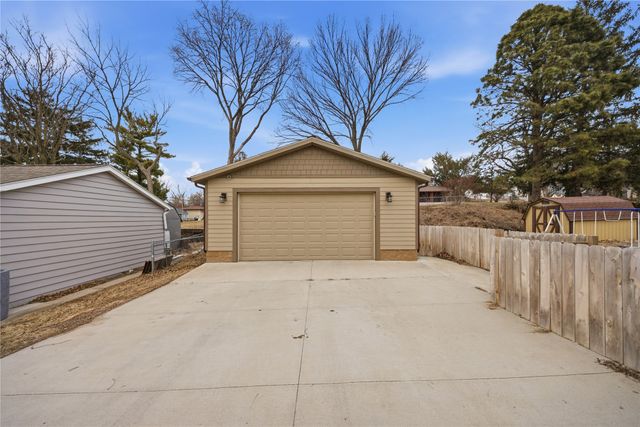 2654 Wisconsin Avenue, Des Moines, IA 50317