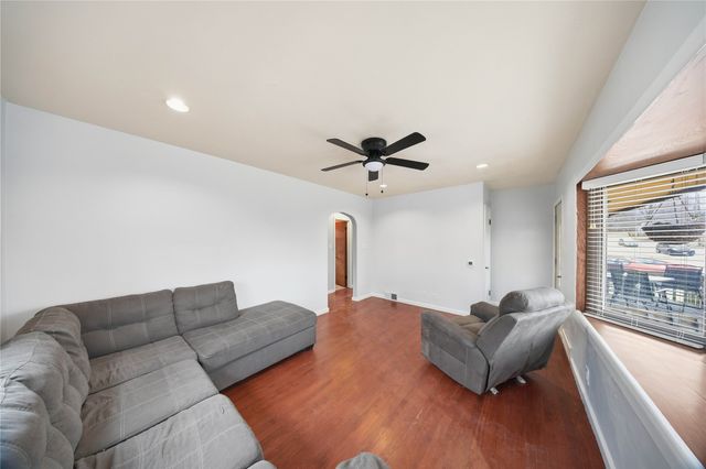 2654 Wisconsin Avenue, Des Moines, IA 50317