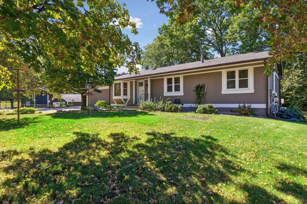 1755 Ithaca Lane N, Plymouth, MN 55447 — exterior