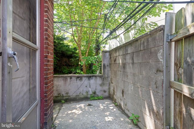 1618 S BROAD ST, Philadelphia, PA 19145