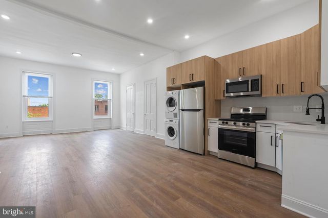 1618 S BROAD ST, Philadelphia, PA 19145