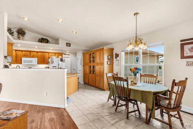 1165 S Oakleaf Dr, Pueblo West, CO 81007