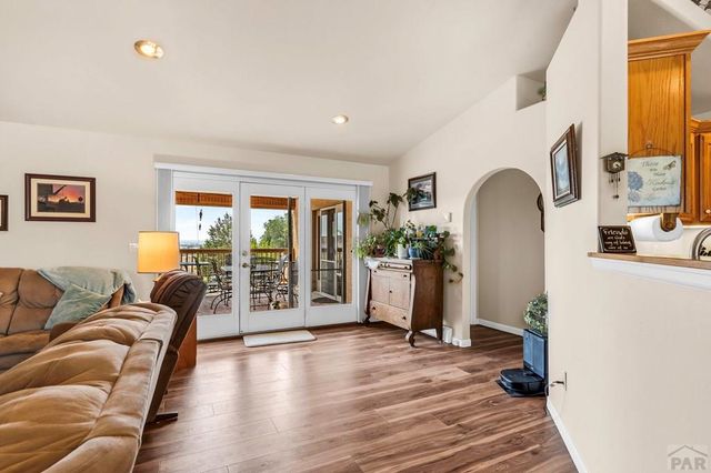 1165 S Oakleaf Dr, Pueblo West, CO 81007