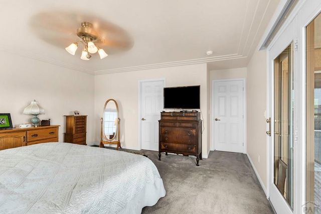 1165 S Oakleaf Dr, Pueblo West, CO 81007