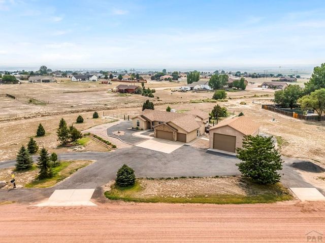 1165 S Oakleaf Dr, Pueblo West, CO 81007