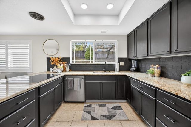 8227 Cripple Oak Ct, Citrus Heights, CA 95610