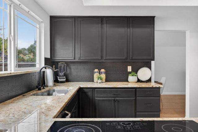 8227 Cripple Oak Ct, Citrus Heights, CA 95610