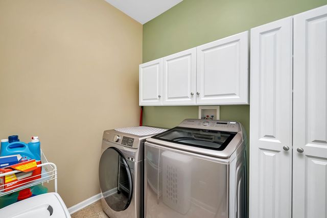 1808 Wild Rose Trail, Joliet, IL 60431