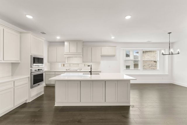 412 Newpark Boulevard, Desoto, TX 75115