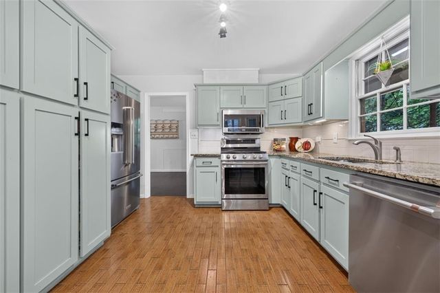 4276 Logans Court, Loganville, GA 30052