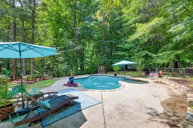 4276 Logans Court, Loganville, GA 30052