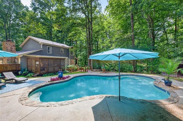 4276 Logans Court, Loganville, GA 30052