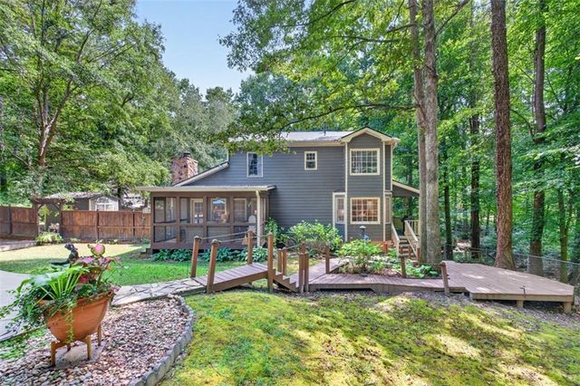4276 Logans Court, Loganville, GA 30052