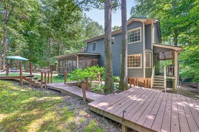 4276 Logans Court, Loganville, GA 30052