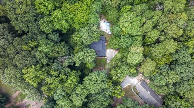 4276 Logans Court, Loganville, GA 30052