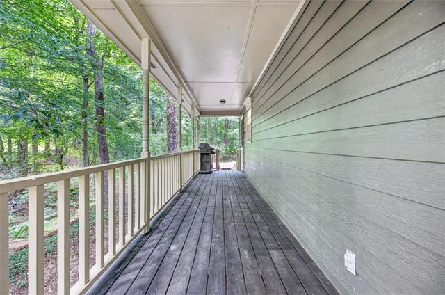 4276 Logans Court, Loganville, GA 30052