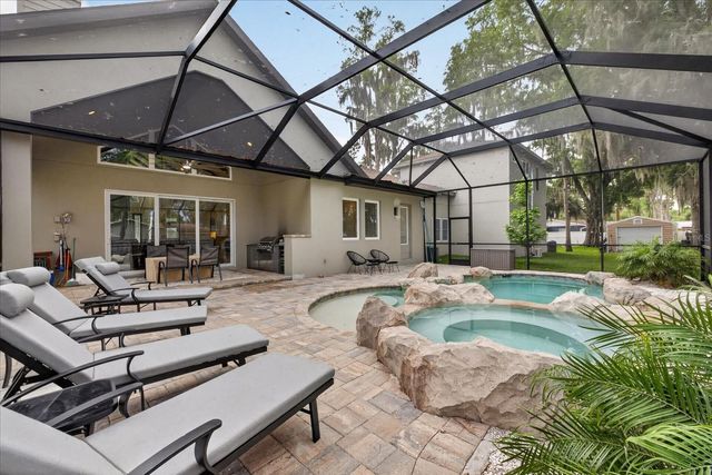 1208 SUNSET LANE, Lutz, FL 33549