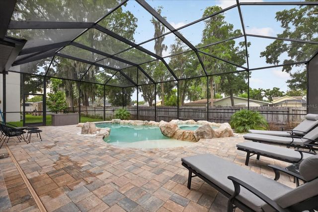 1208 SUNSET LANE, Lutz, FL 33549