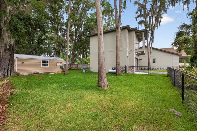 1208 SUNSET LANE, Lutz, FL 33549