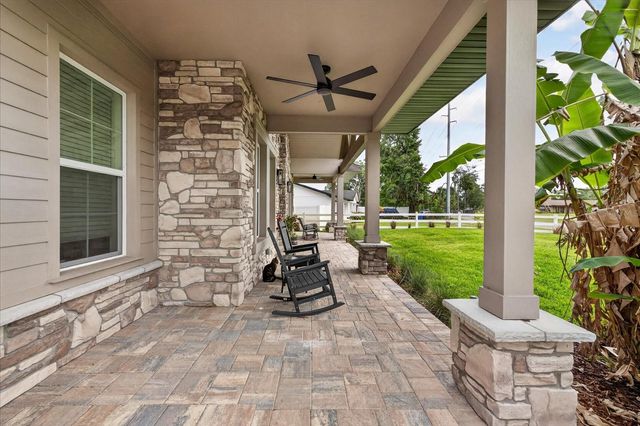 1208 SUNSET LANE, Lutz, FL 33549
