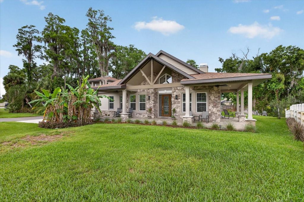 1208 SUNSET LANE, Lutz, FL 33549