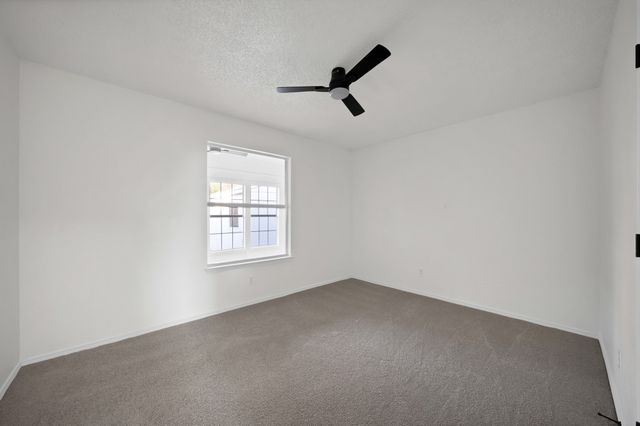 825 Meadowdale Road, Arlington, TX 76017