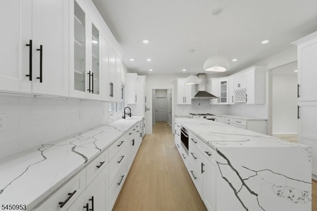 235 Orchard St, Bridgewater Twp., NJ 08807