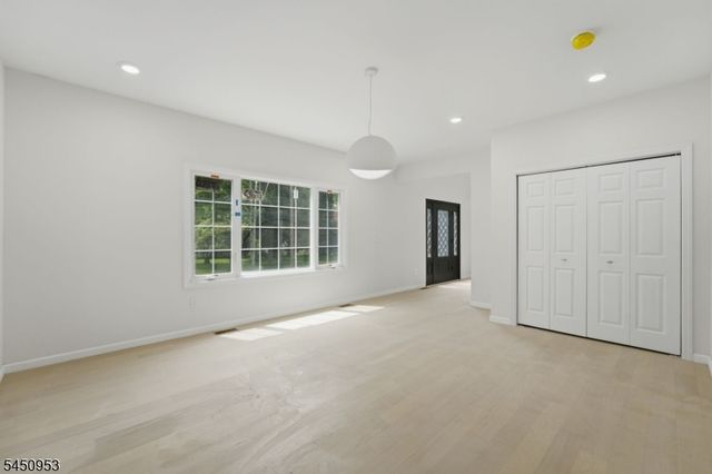 235 Orchard St, Bridgewater Twp., NJ 08807